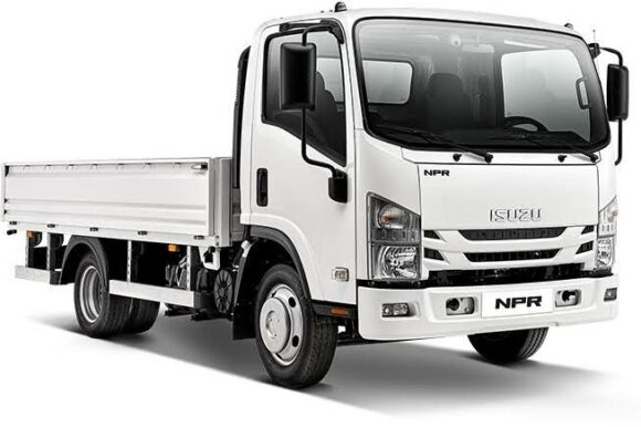 新車納期複数年待ちを回避！「即日審査・最短4週間納車」で現場を止めない中古トラック活用術
